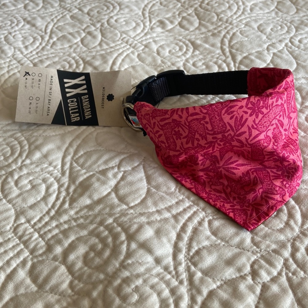 Wildebeest Bandana Dog Collar NWT
